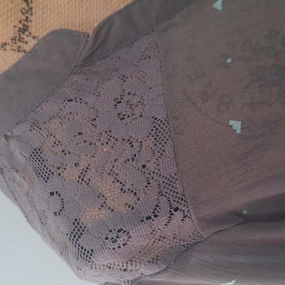 Blouse sheer - Picture 3 of 4